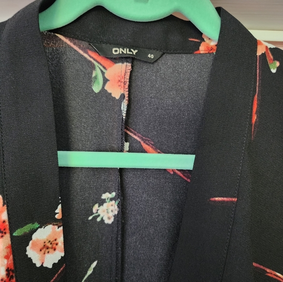 Dress/kimono Large - Picture 6 of 7